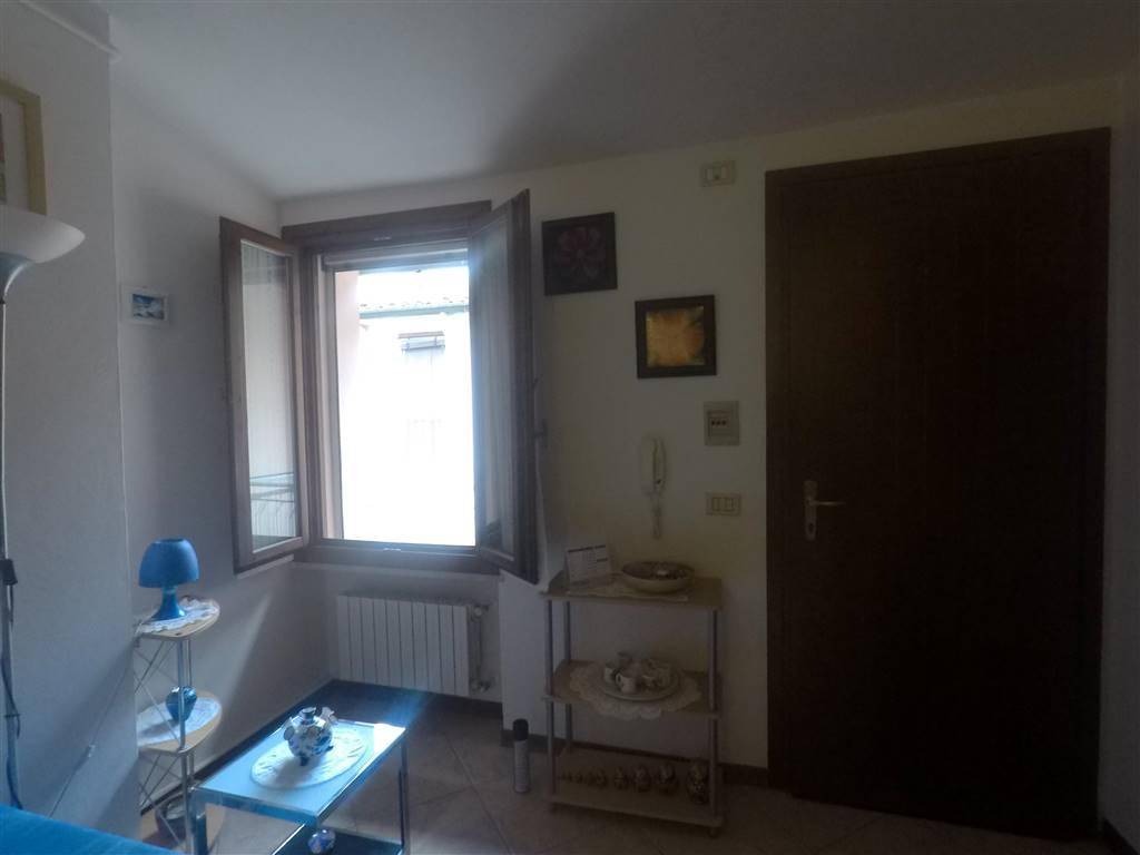 Appartamento a Mantova in Via Camillo Benso di Cavour - Foto 2