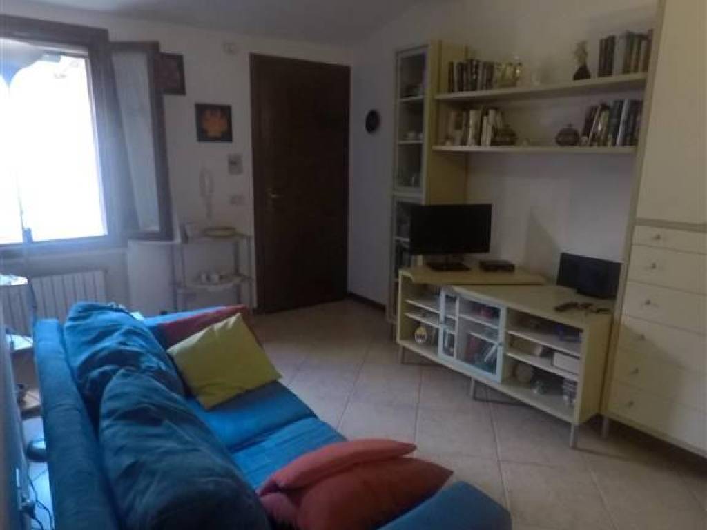 Appartamento a Mantova in Via Camillo Benso di Cavour - Foto 4