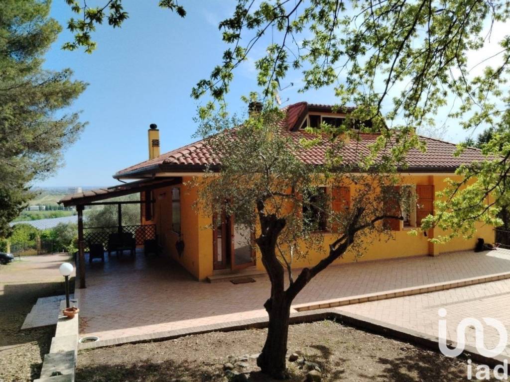 Villa a Rimini in Via Montechiaro - Foto 3