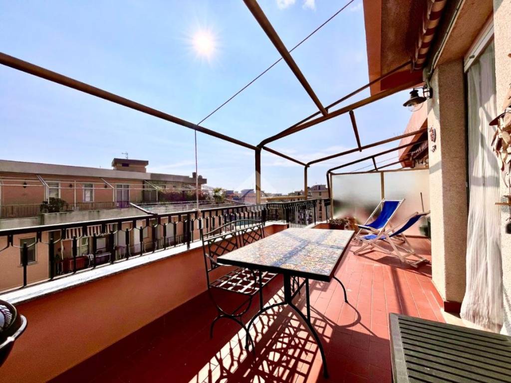 Appartamento a Albenga in Via Costituzione, 9 - Foto 2