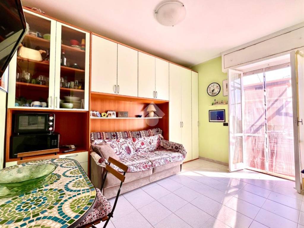 Appartamento a Albenga in Via Costituzione, 9 - Foto 4