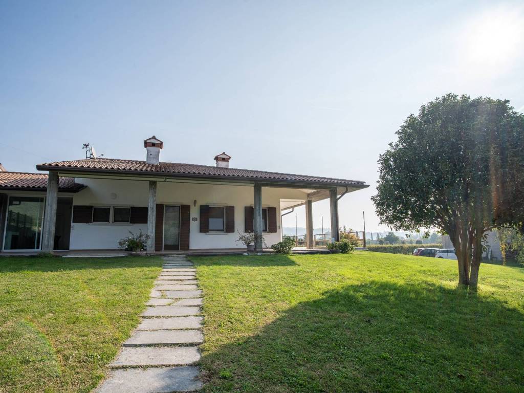 Villa a Verona in Via Valpantena, 14 - Foto 2
