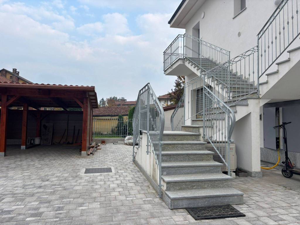 Appartamento a Dusino san michele in Corso Industria, 2 - Foto 2
