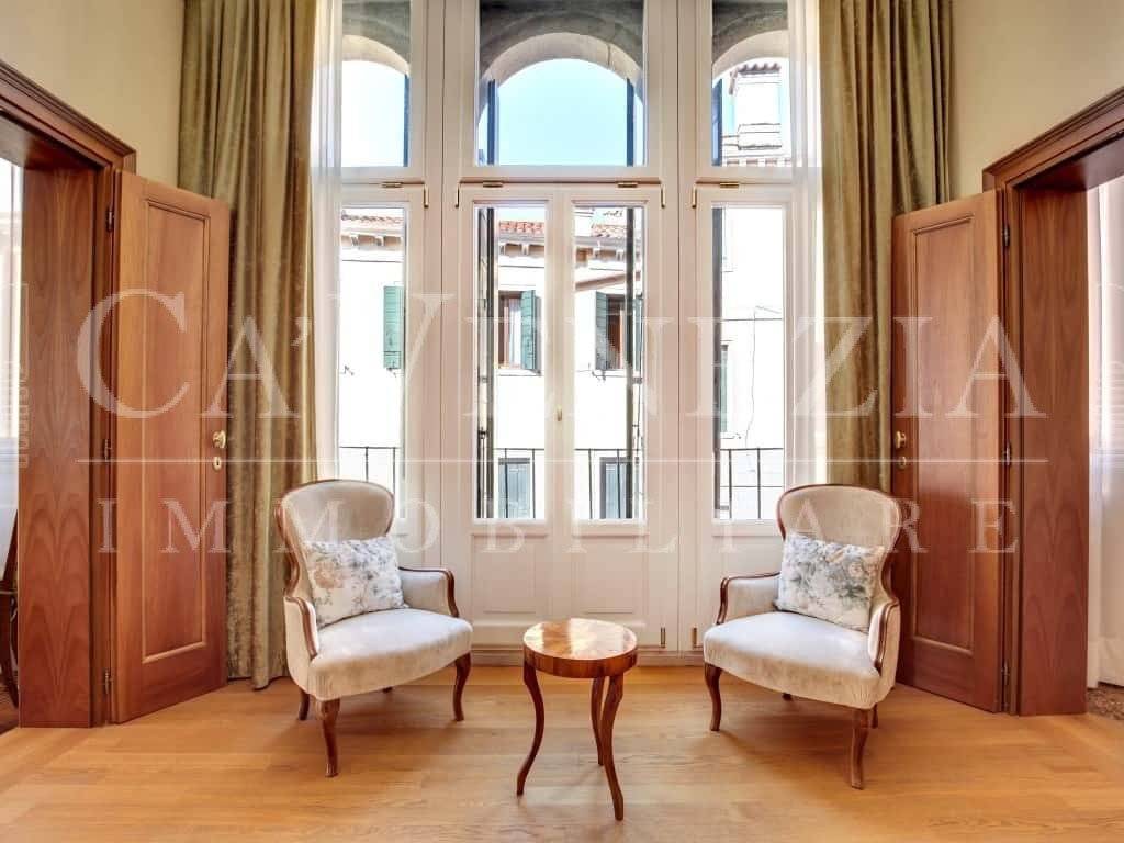 Appartamento a Venezia in Campo Santo Stefano - Foto 2