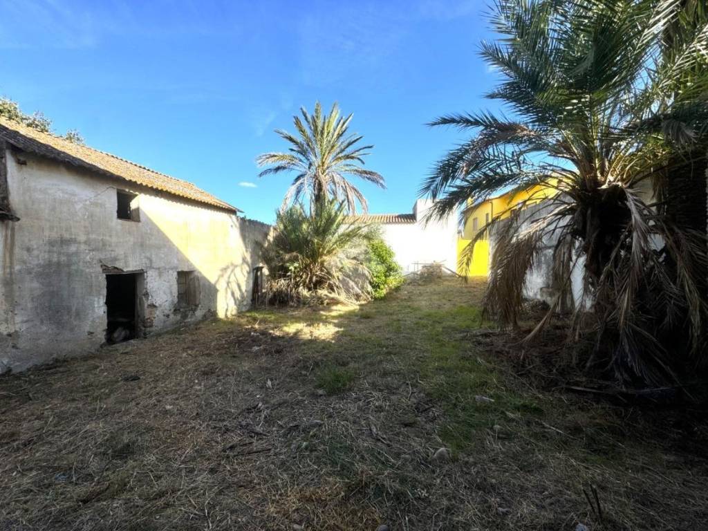 Casa indipendente a San vito in Via Chiesa, 8 - Foto 2