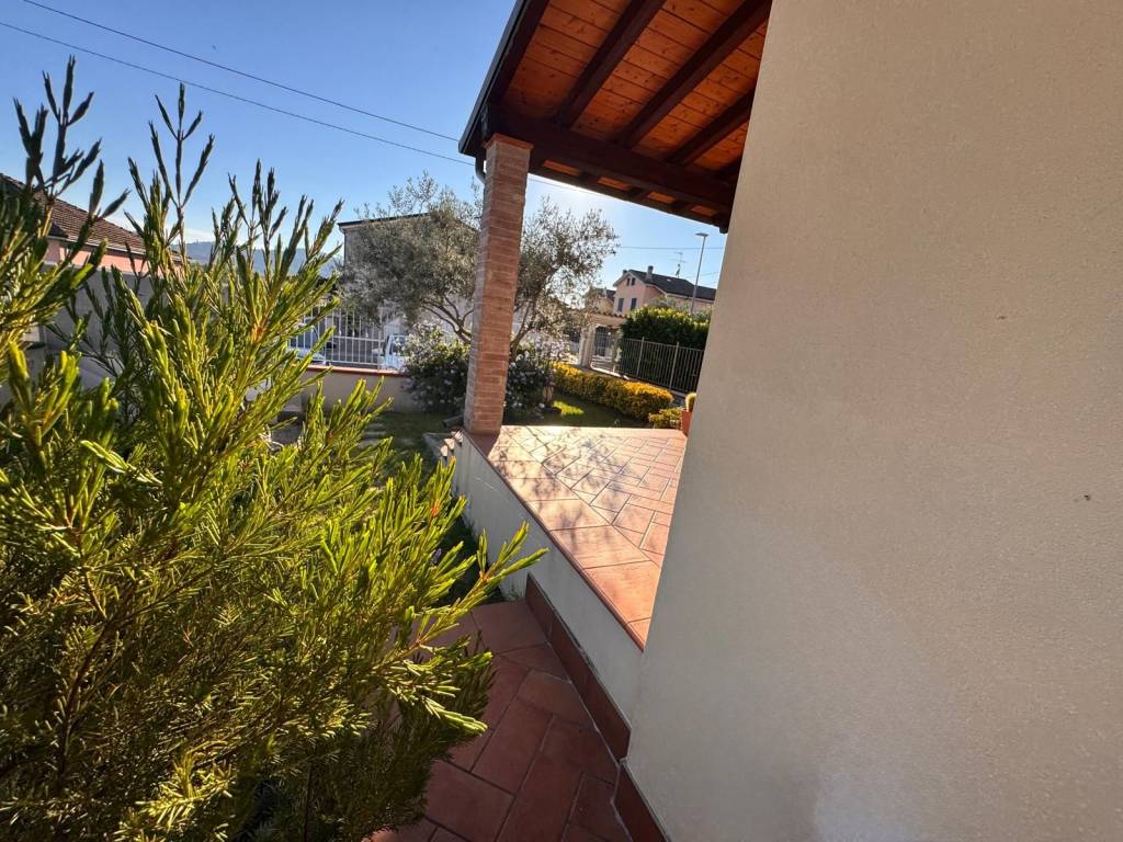 Villa a Sarzana in Via Cisa - Foto 2