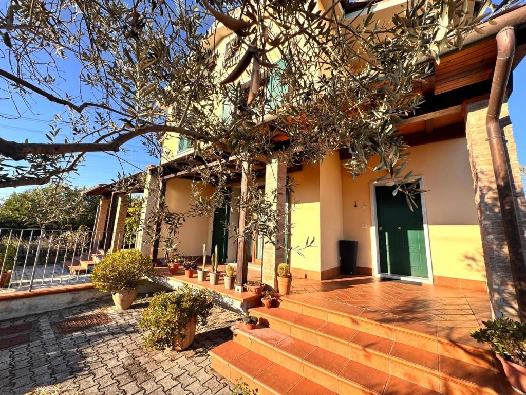 Villa a Sarzana in Via Cisa - Foto 3