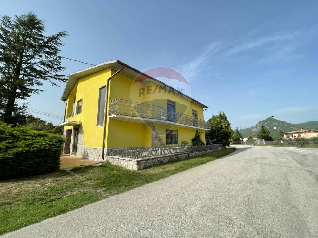 Casa indipendente a Rocchetta a volturno in Via Strada Provinciale, 11 - Foto 4