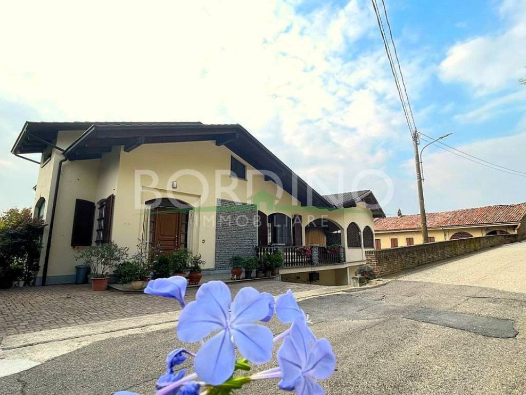 Villa a Govone in Via Craviano Snc - Foto 2