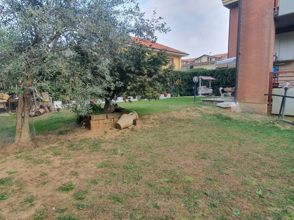 Appartamento a Piossasco in Via San Bernardo - Foto 2