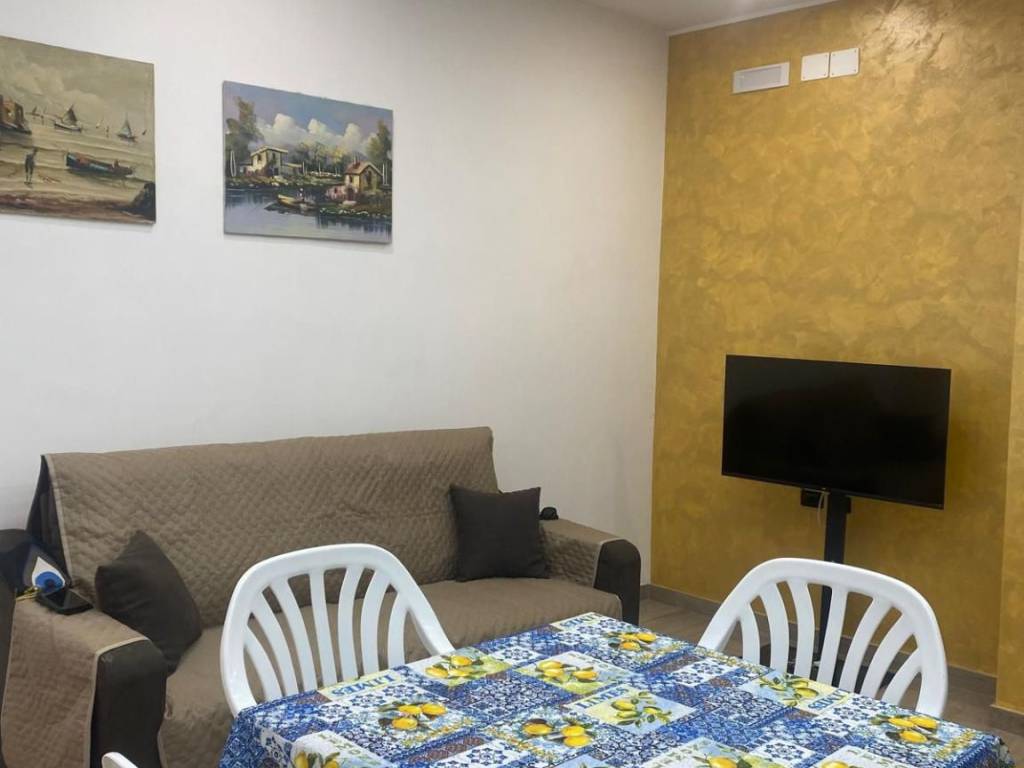Appartamento a Giardini-naxos in Via Porticato - Foto 2