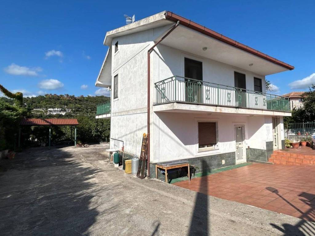 Villa a Vibonati in Via Panoramica - Foto 2