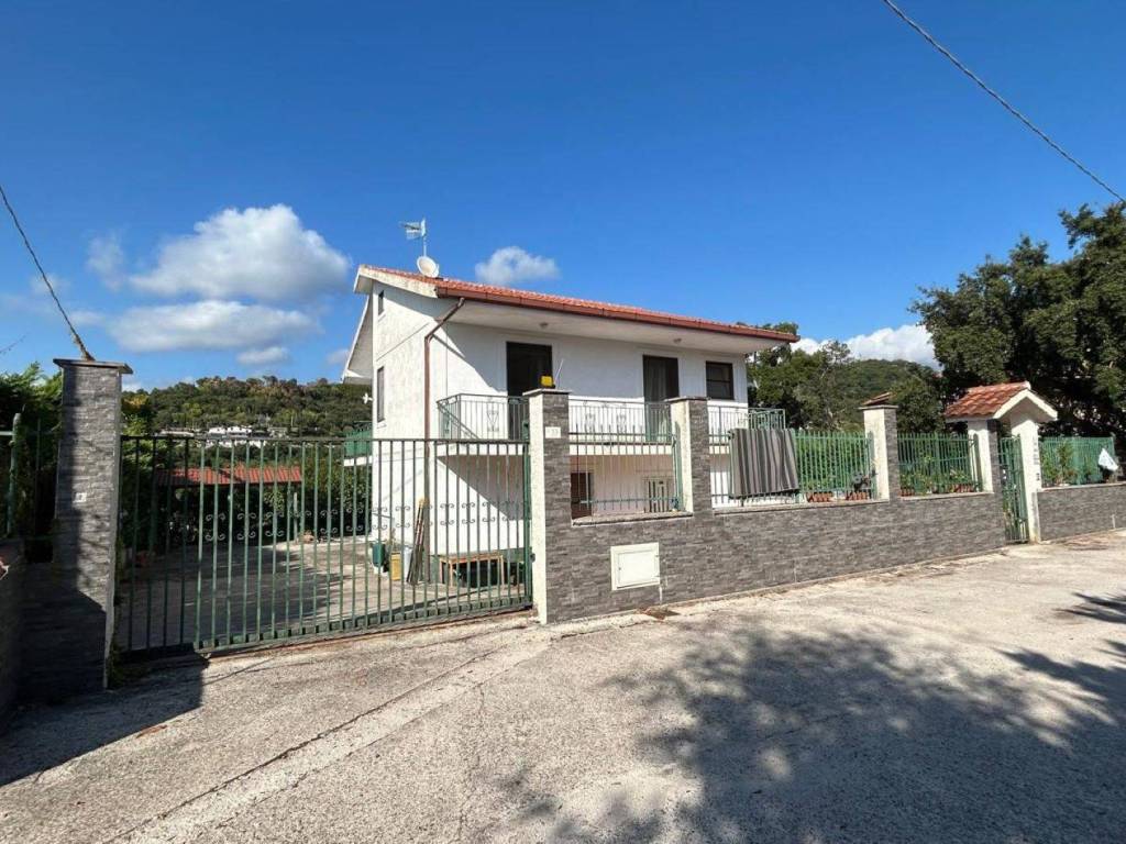 Villa a Vibonati in Via Panoramica - Foto 3