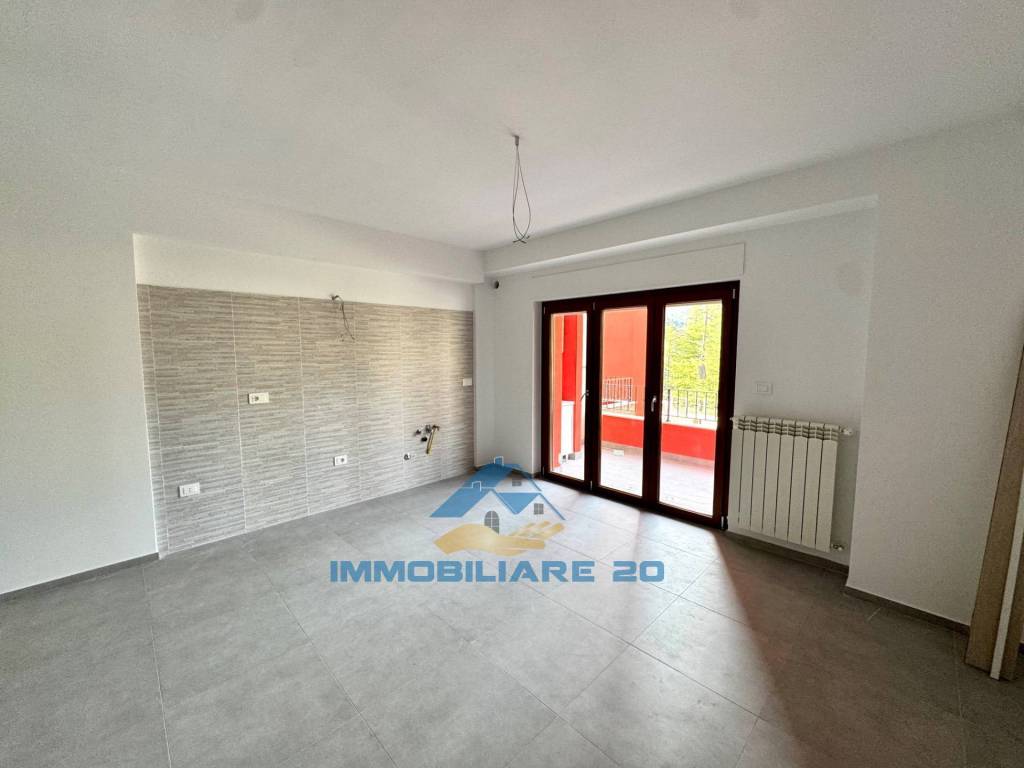 Appartamento a Teramo in VIA CAVALIERI DI VITTORIO VENETO - Foto 4
