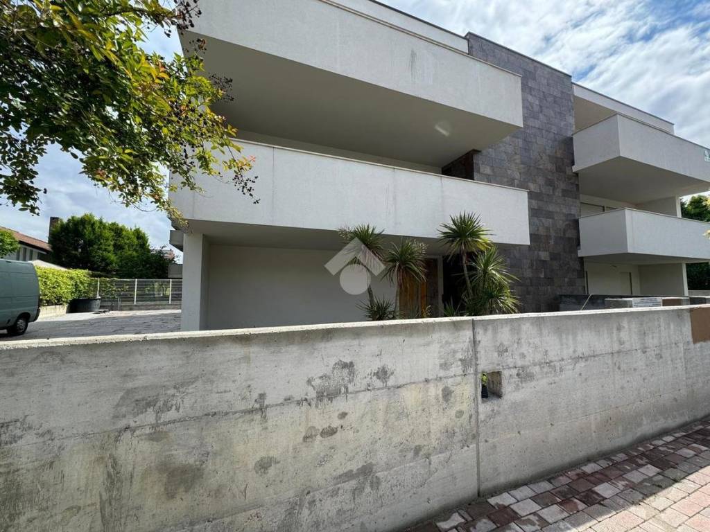Appartamento a Montegrotto terme in Via G. Fasolo - Foto 2