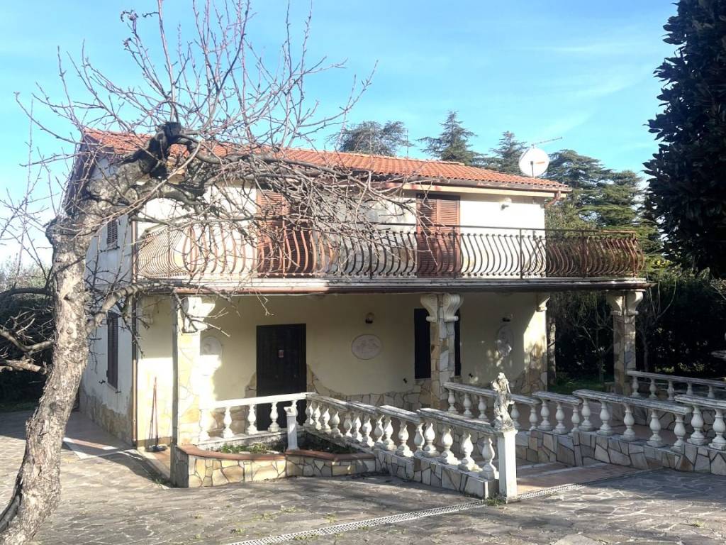 Villa a Rocca di papa in Via dei Pini - Foto 3