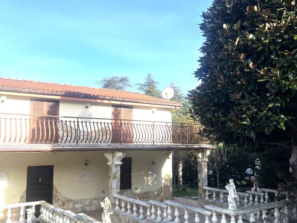 Villa a Rocca di papa in Via dei Pini - Foto 5