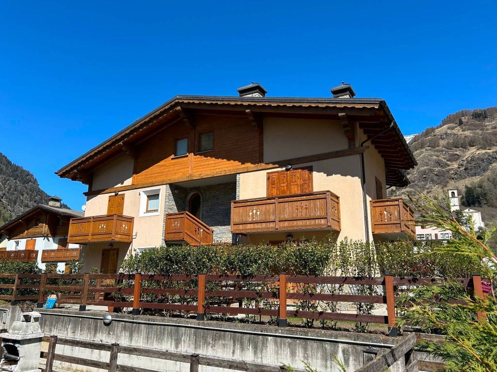 Appartamento a Sondalo in Via Stelvio - Foto 2