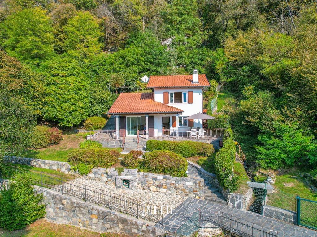Villa a Mergozzo in Via Resiga - Foto 3