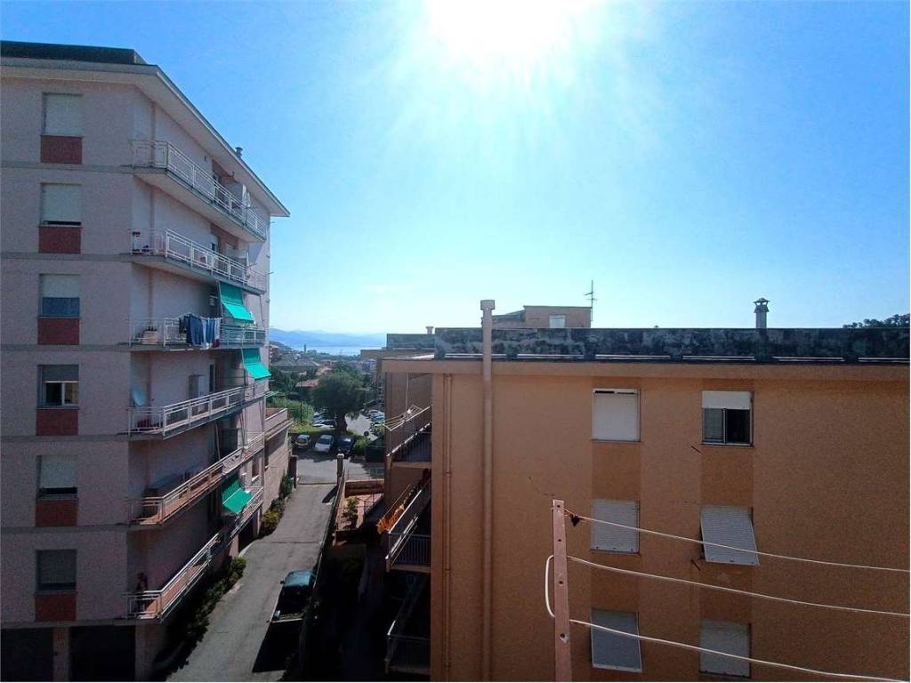 Appartamento a Arenzano in Via Cesare Festa 2 - Foto 4