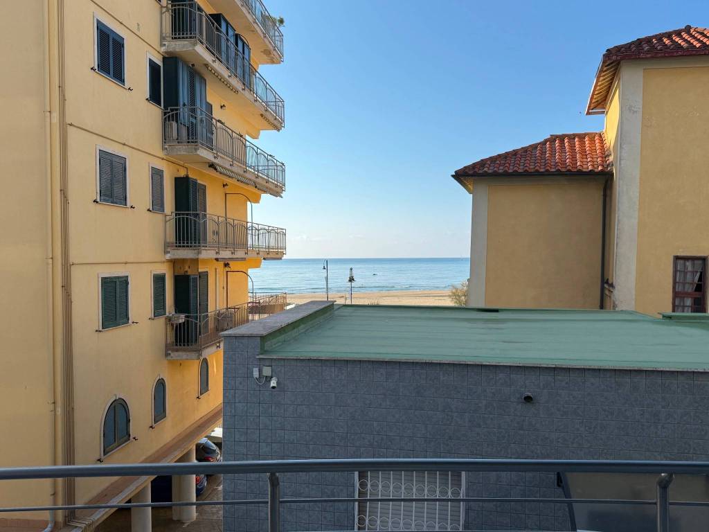 Appartamento a Nettuno in Via Venezia - Foto 5
