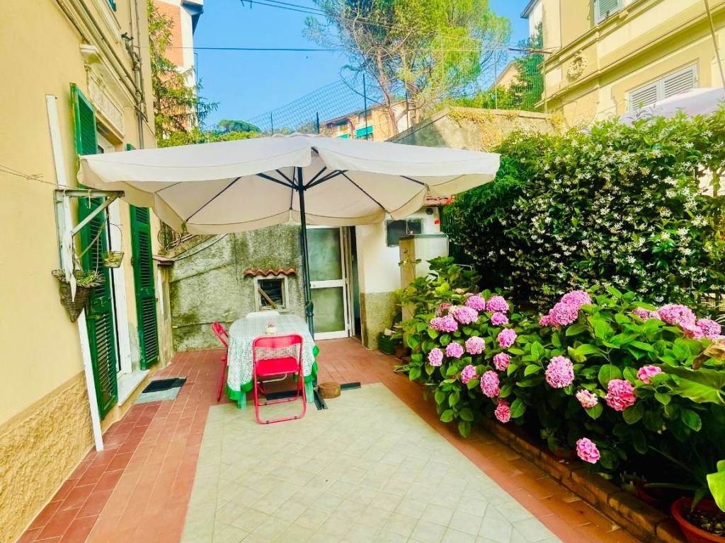 Appartamento a La spezia in Via Berlonani e Neri - Foto 2