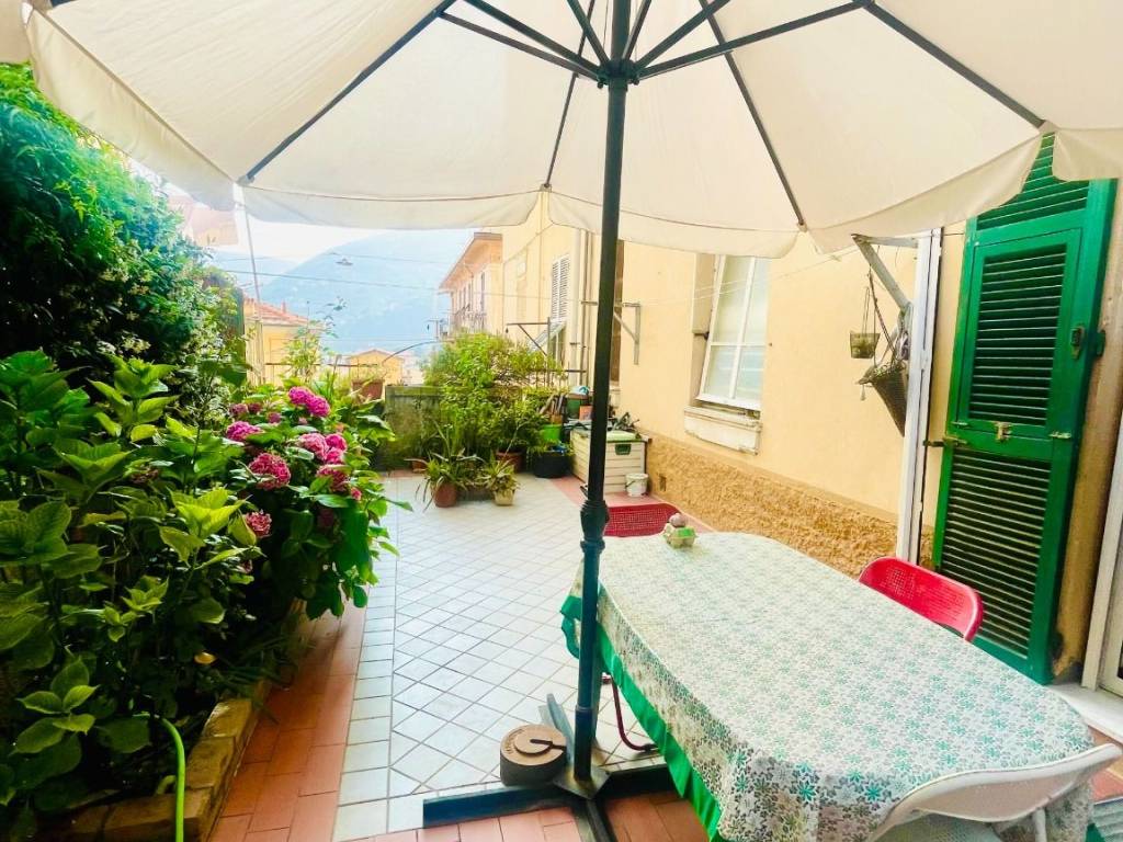 Appartamento a La spezia in Via Berlonani e Neri - Foto 3