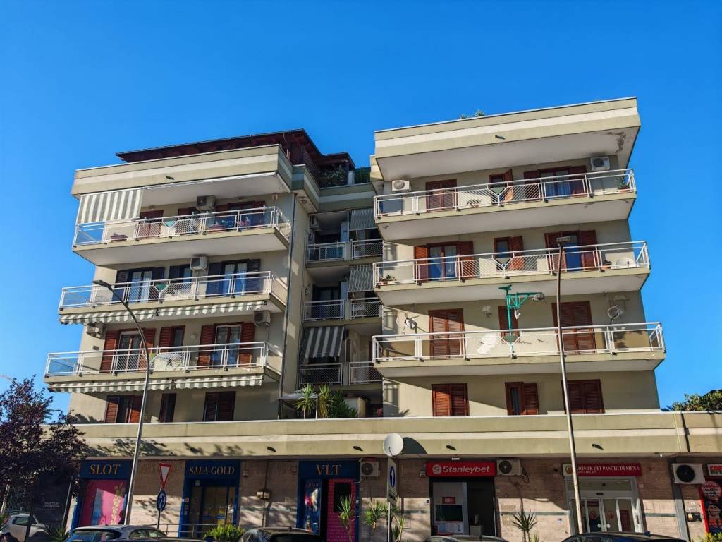 Appartamento a Caserta in Via Salvo D'Acquisto, 15 - Foto 3
