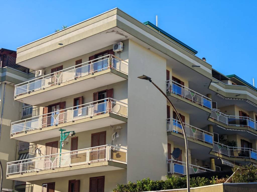 Appartamento a Caserta in Via Salvo D'Acquisto, 15 - Foto 4