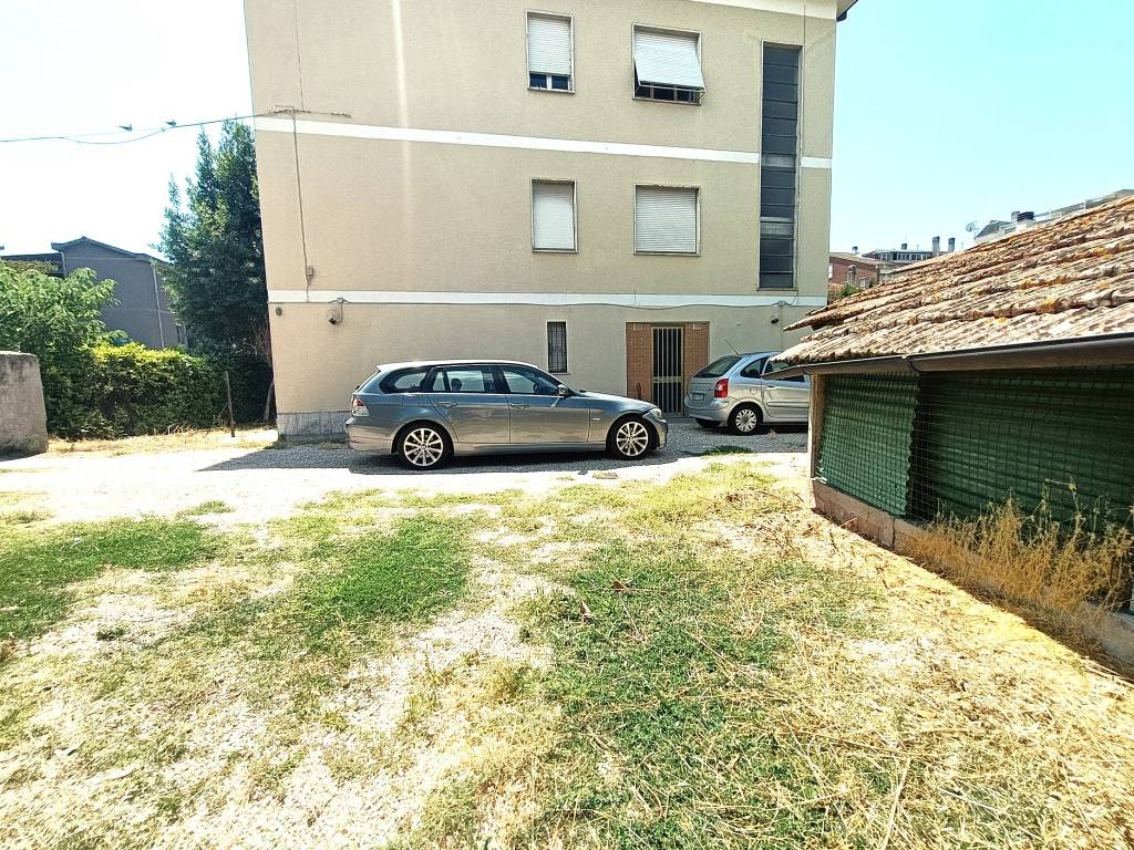 Palazzo / stabile a Terni in Via del Cardellino - Foto 2