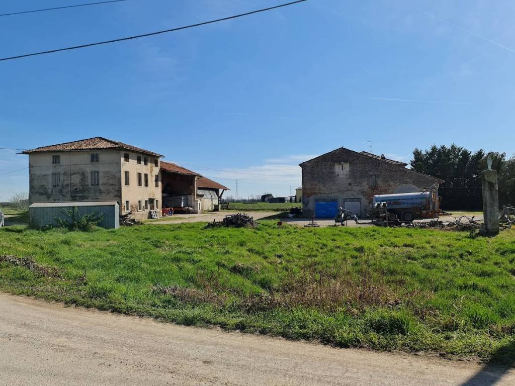 Rustico / casale a Nogarole rocca in Via delle Salette - Foto 2