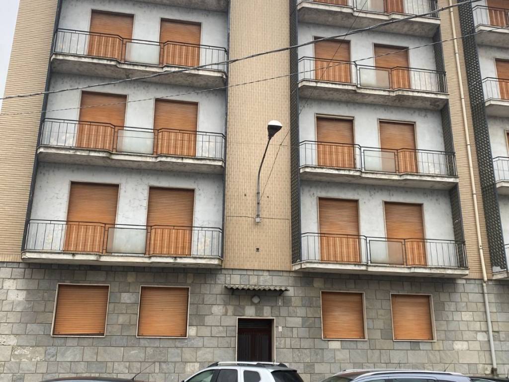 Palazzo / stabile a San germano vercellese in Piazza Giuseppe Garibaldi - Foto 2