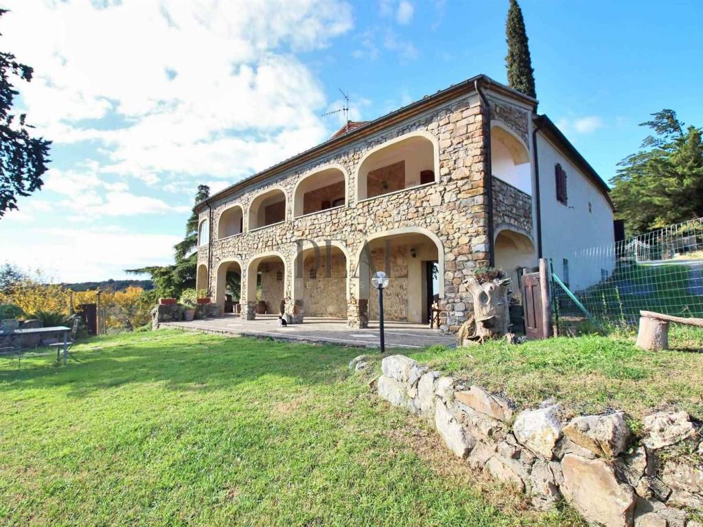 Rustico / casale a Roccastrada - Foto 2