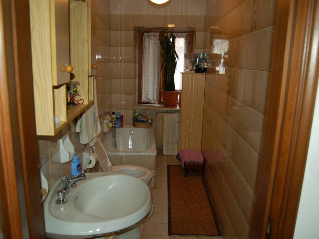 Casa indipendente a Chieri in Via Giuseppe Avezzana, 11 - Foto 4