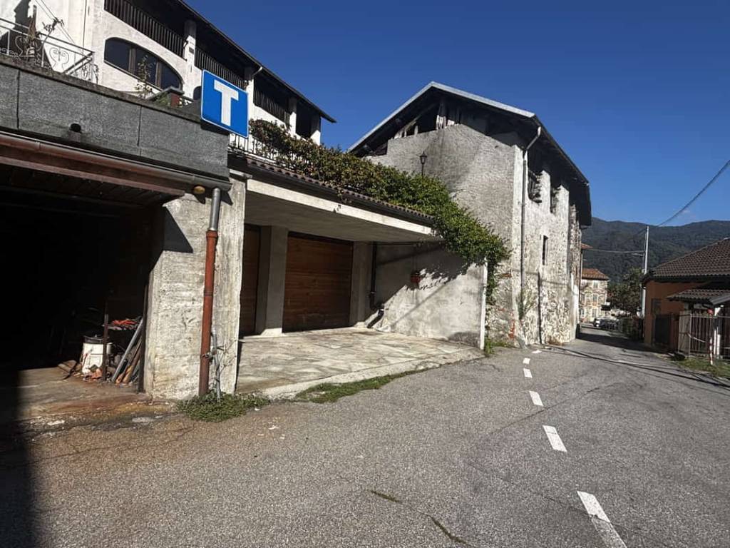 Casa indipendente a Varallo in Via Giuseppe Gabotto - Foto 4