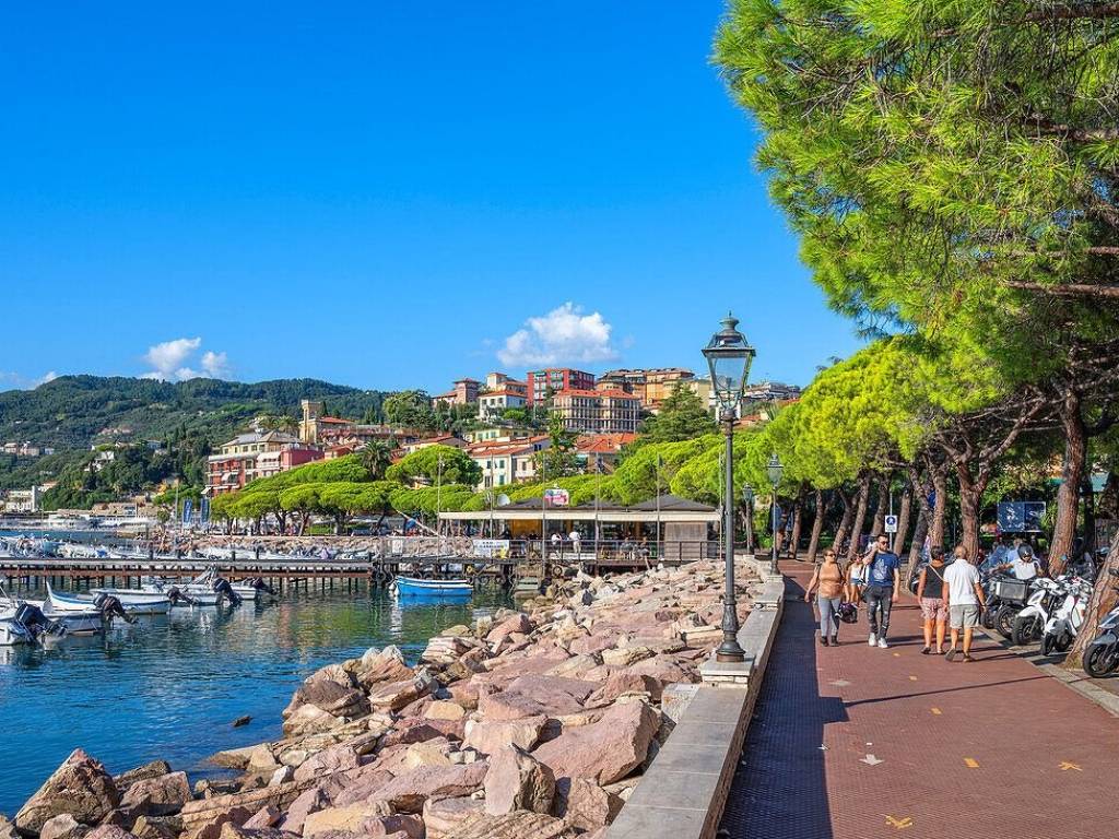 Villa a Lerici in Via Giacomo Matteotti-Lerici - Foto 3