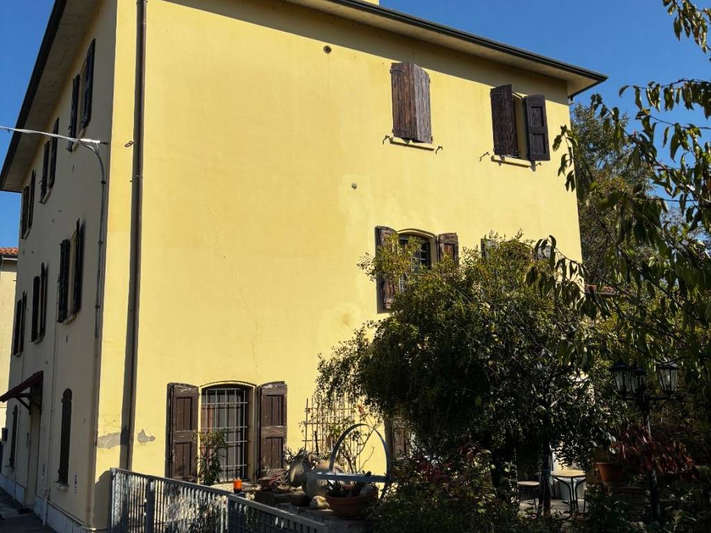 Appartamento a Castel san pietro terme in Via Bastiana, 4820 - Foto 4