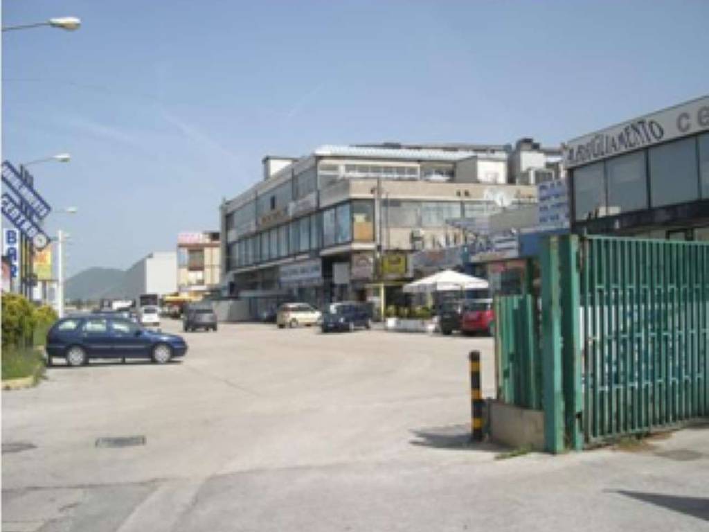 Immobile a Scurcola marsicana in fraz. Cappelle dei Marsivia Tiburtina Valeria km 110,465 km 110,465 - Foto 2