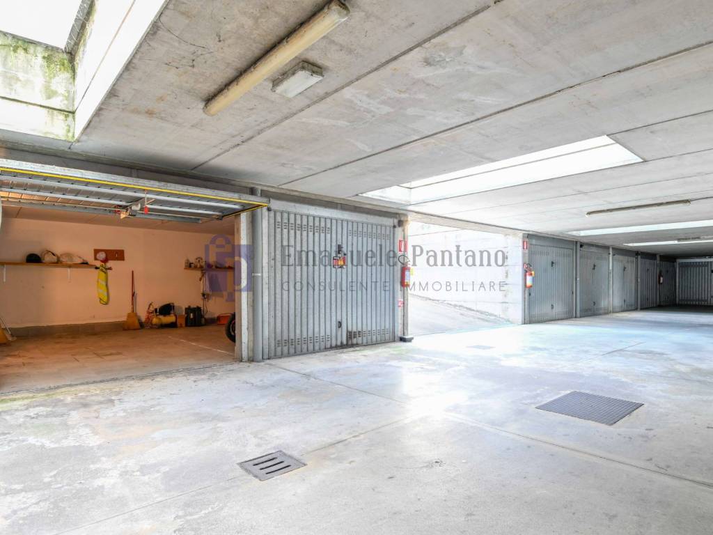 Box / garage a Bagnatica in Via Ugo Foscolo, 5 - Foto 2