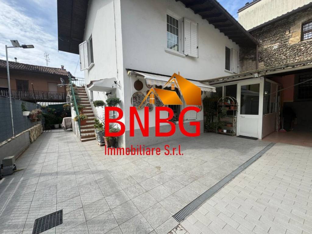 Villa a Azzano san paolo in Via Roma - Foto 2