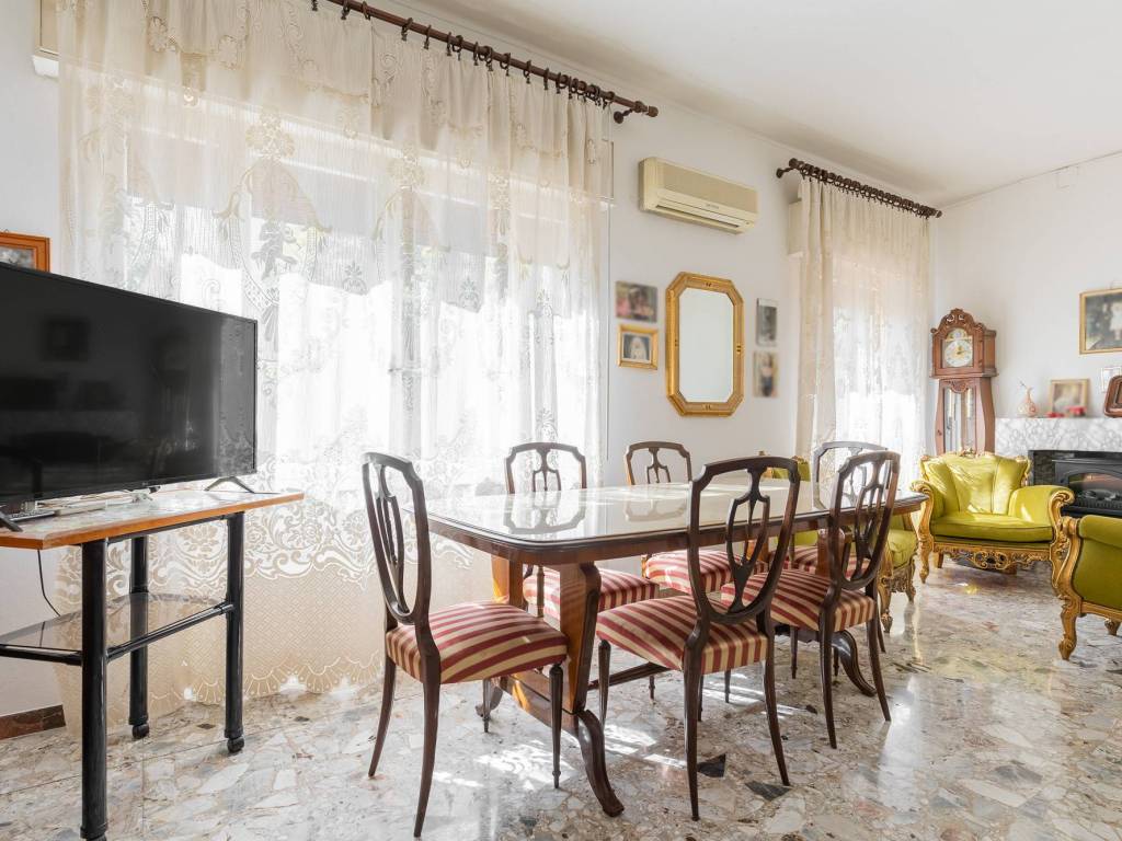 Appartamento a Imola in Viale Giovanni Amendola, 73 - Foto 4