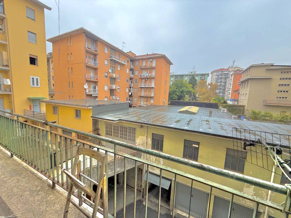 Appartamento a Biella in Via Ugo Macchieraldo, 17 - Foto 3