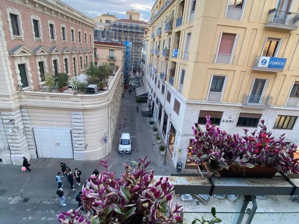 Appartamento a Salerno in Corso Vittorio Emanuele, 179 - Foto 5