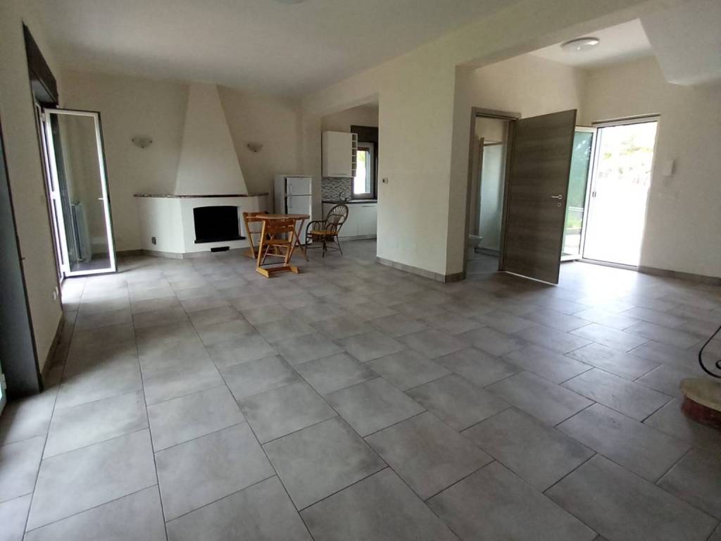 Villa a Nicolosi in Via Etnea, 172 - Foto 3