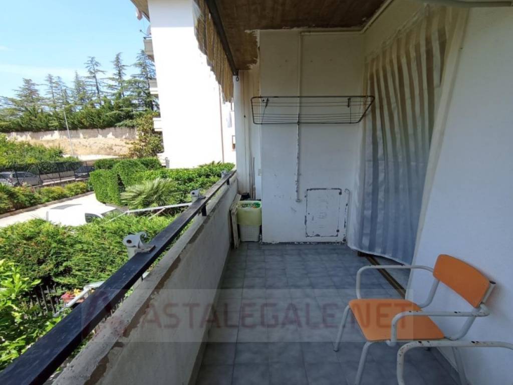 Appartamento a Canosa di puglia in Via Europa - Foto 3