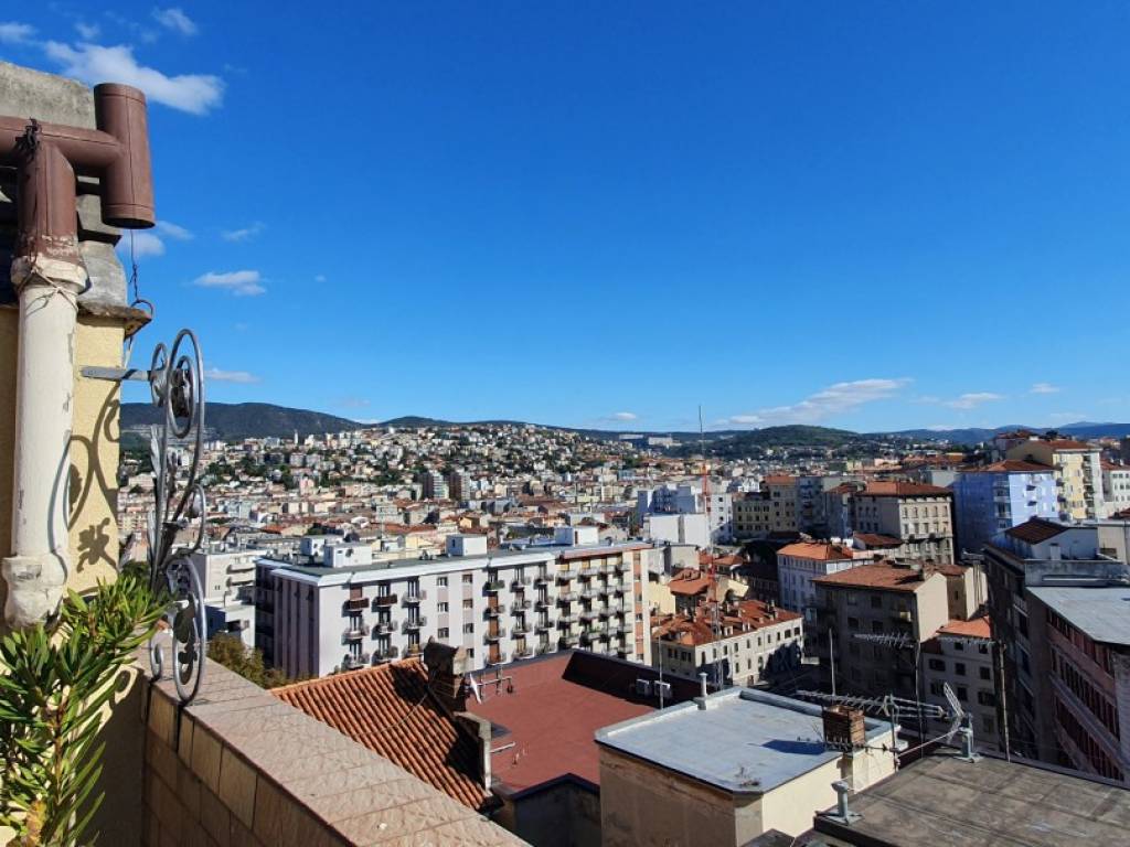 Attico / mansarda a Trieste in Via della Fornace - Foto 4