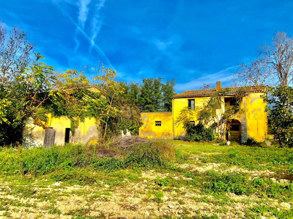 Rustico / casale a Città sant'angelo in Via Piano di Sacco - Foto 4