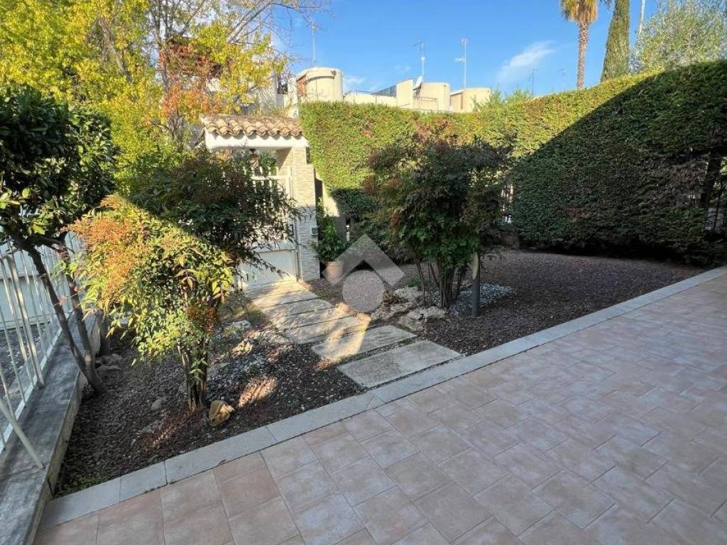 Villa a Valenzano in Via Abate Eustasio, 8 - Foto 3