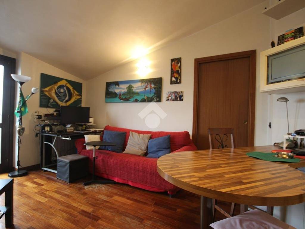 Appartamento a Bareggio in Via Vigevano - Foto 2