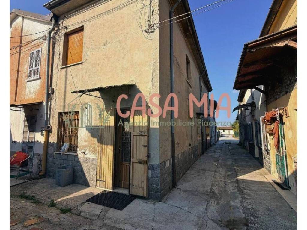 Casa indipendente a Gragnano trebbiense in Via contorno - Foto 2